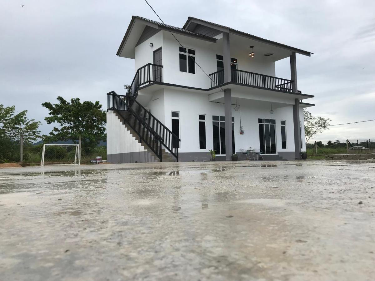 Rumah Sawah Homestay Пасир Путех Экстерьер фото